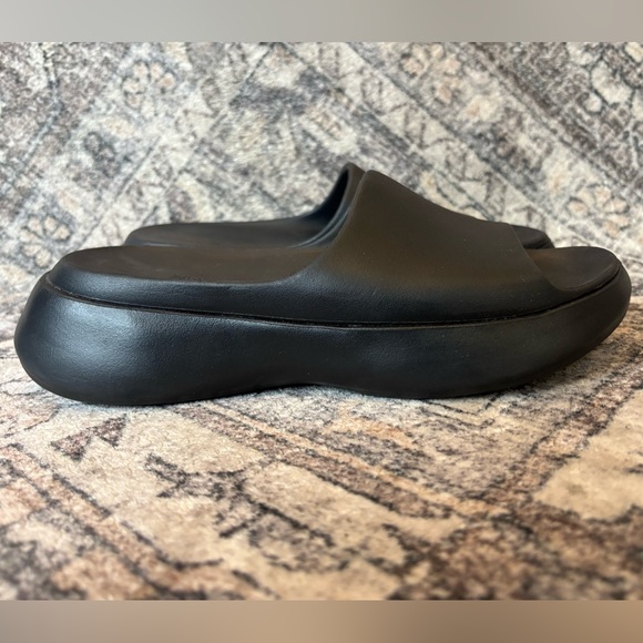 Zara Chunky Oversized Platform‎ Slides Y2K Size 39 or 8.5 - Picture 2 of 5